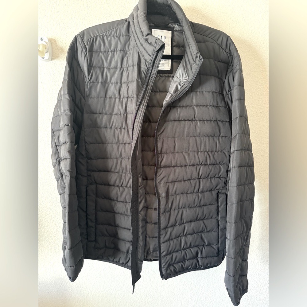 GAP Black Puffer Jacket with Quilted Design